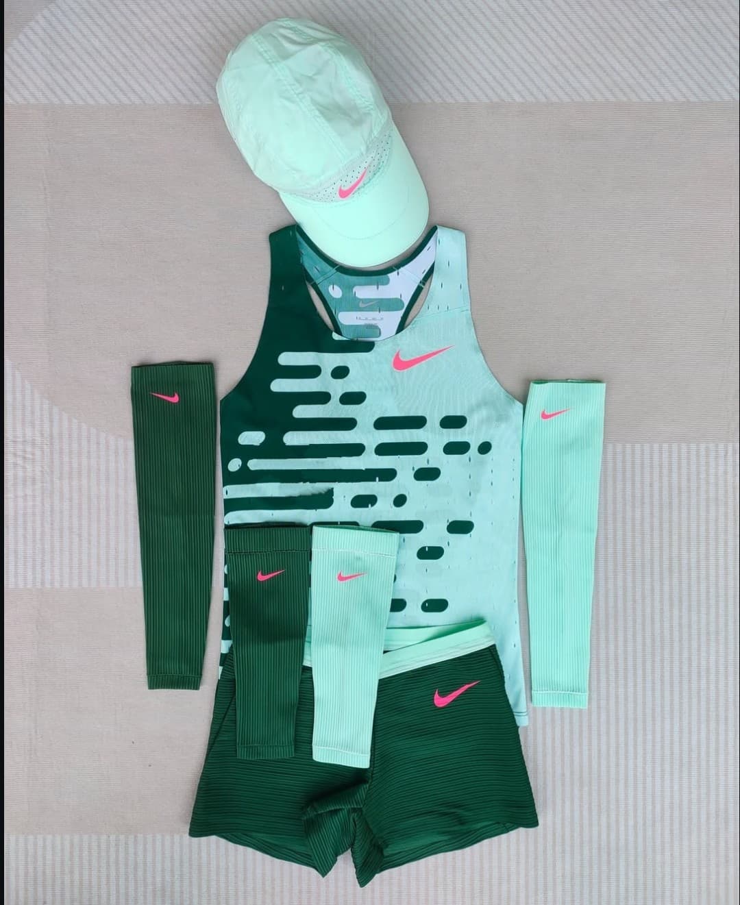 Nike womens elite kit full rare edition